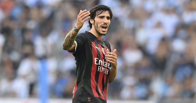 Sandro Tonali (centrocampista AC Milan), qui durante l'amichevole Olympique Marsiglia-Milan 0-2 | News (Getty Images) Sandro Tonali AC Milan amichevole Olympique Marsiglia-Milan 0-2