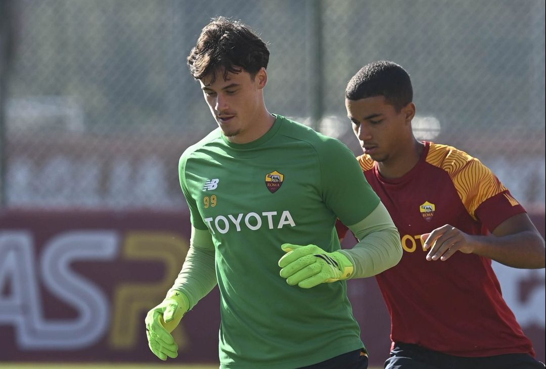 Trigoria, ripresa in vista della Samp: in campo Zaniolo e Karsdorp – FOTO GALLERY - immagine 9