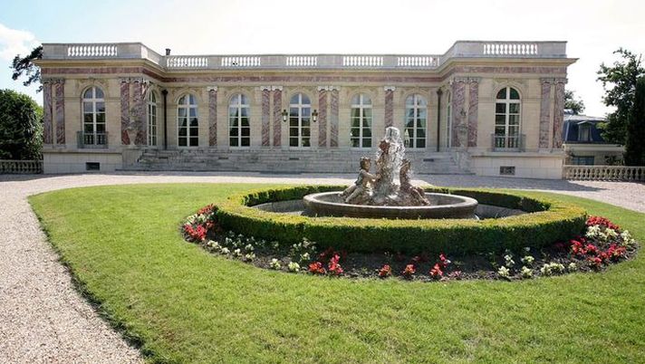 Parigi, Messi e Antonella Roccuzzo si innamorano di una villa: ma i proprietari alzano il prezzo… Parigi, Messi e Antonella Roccuzzo si innamorano di una villa: ma i proprietari alzano il prezzo…