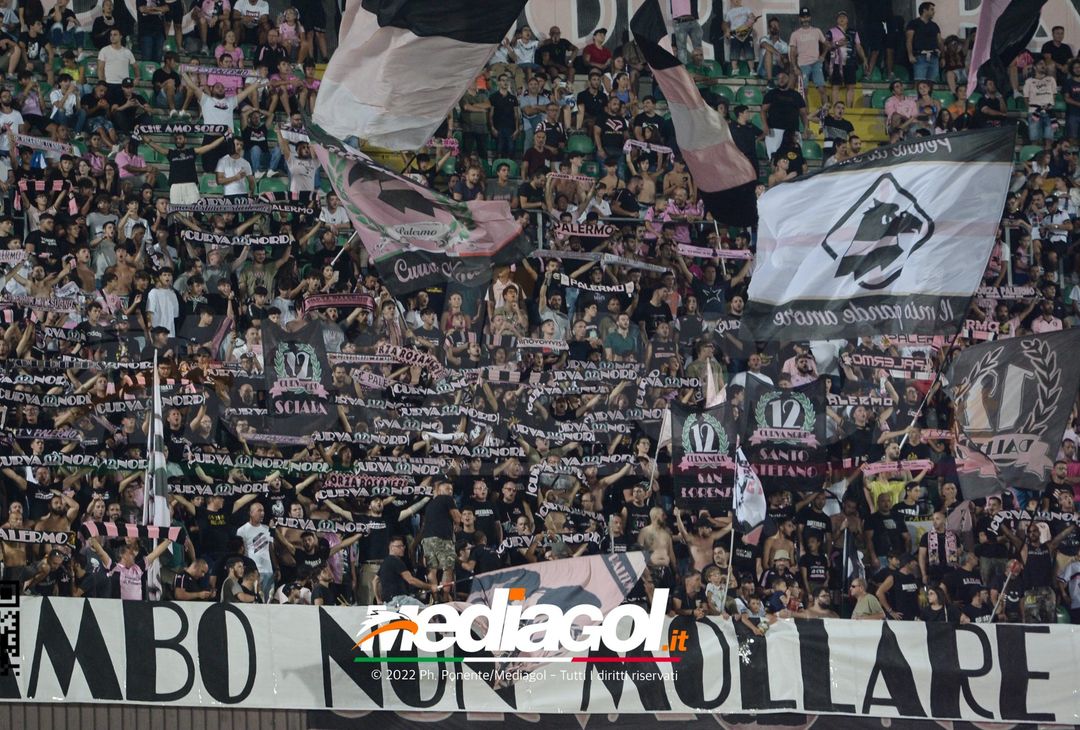 FOTOTIFO, Palermo-Ascoli 2-3: i tifosi allo stadio “Renzo Barbera” (Gallery) - immagine 2