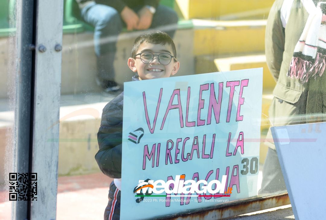 FOTOTIFO Palermo-Frosinone 1-1, i tifosi allo Stadio “Renzo Barbera” (Gallery) - immagine 99