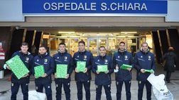 Trento, giocatori per Santa Lucia portano regali ai piccoli ricoverati