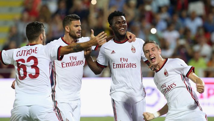 20 agosto 2017, Crotone-Milan 0-3: l'esultanza dei rossoneri per il gol di Franck Kessié (credits: GETTY Images) 