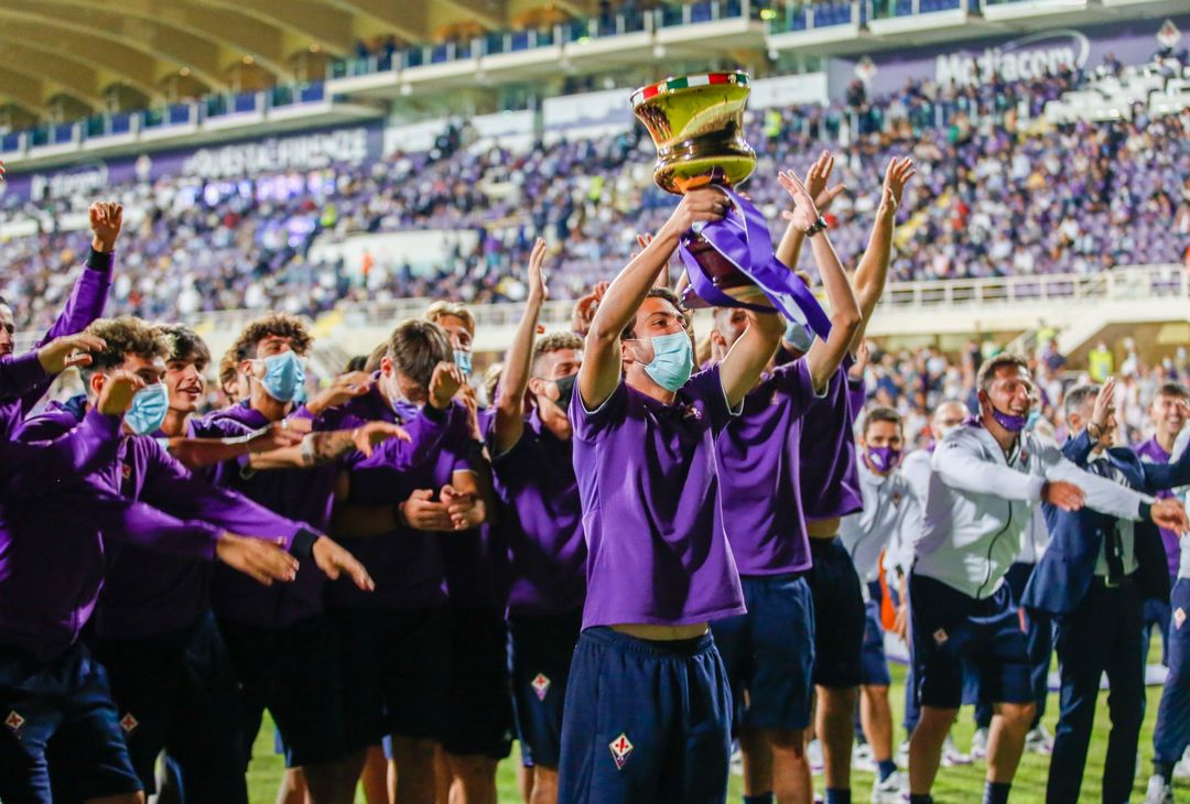  GERMOGLI PH: 28 AGOSTO 2021 FIRENZE STADIO ARTEMIO FRANCHI SERIE A FIORENTINA VS TORINO NELLA FOTO LA FIORENTINA PRIMAVERA SFILA CON LA COPPA 