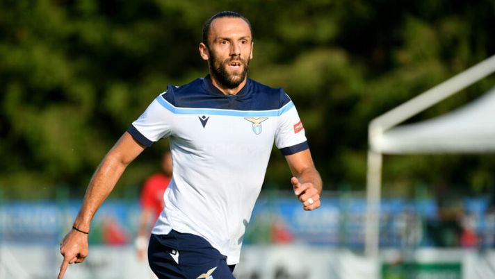 AURONZO DI CADORE, ITALY - JULY 23: Vedat Muriqi of SS Lazio in action during the Pre-Season Friendly match between SS Lazio v Triestina on July 23, 2021 in Auronzo di Cadore, Italy. (Photo by Marco Rosi - SS Lazio/Getty Images) UFFICIALE – Muriqi lascia la Lazio e va in Liga, incasso da 10 milioni di euro - immagine 1