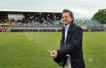  Gabrielli durante la festa promozione in B