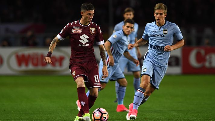 TURIN, ITALY - APRIL 29:  Daniele Baselli (L) of FC Torino in action during the Serie A match between FC Torino and UC Sampdoria at Stadio Olimpico di Torino on April 29, 2017 in Turin, Italy.  (Photo by Valerio Pennicino/Getty Images)