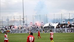Polonia, nelle serie minori scontri prima del derby tra ultras e polizia
