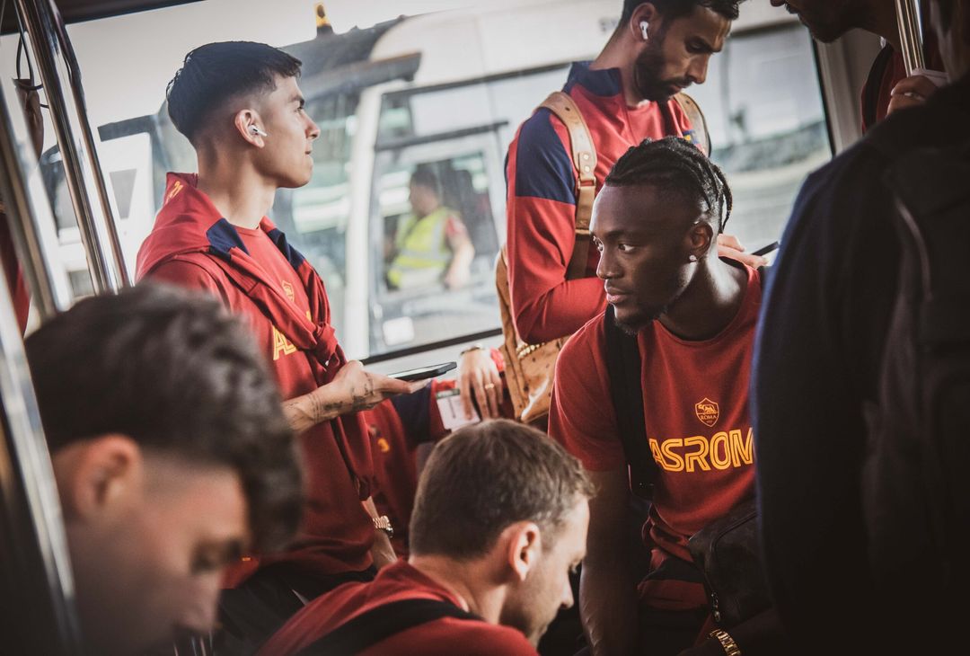 La Roma in viaggio verso Bergamo. Domani il match con l’Atalanta – FOTO GALLERY - immagine 11