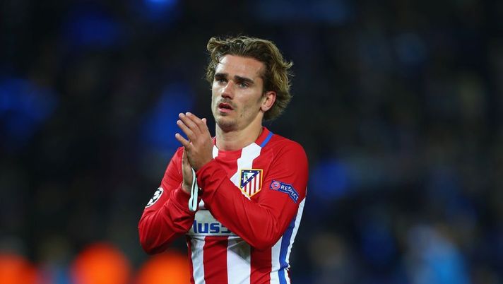 LEICESTER, ENGLAND - APRIL 18: Antoine Griezmann of Atletico Madrid shows appreciation to the fans after the UEFA Champions League Quarter Final second leg match between Leicester City and Club Atletico de Madrid at The King Power Stadium on April 18, 2017 in Leicester, United Kingdom.  (Photo by Clive Rose/Getty Images) 