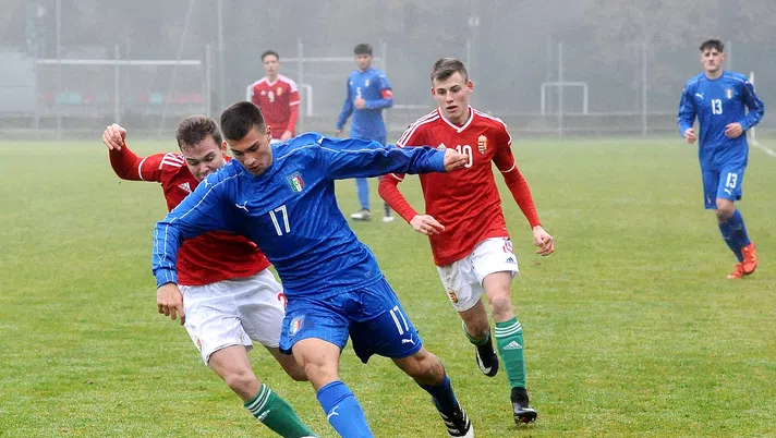 CERVIA, ITALY - DECEMBER 14:  Luca Petrungaro of Italy during the International Friendly match between Italy U17 and Hungary U17 at Stadio Germano Todoli on December 14, 2016 in Cervia, Italy.  (Photo by Roberto Serra/Iguana Press/Getty Images)Matteo Anzolin  (Photo by Roberto Serra/Iguana Press/Getty Images)