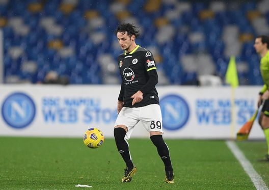 NAPLES, ITALY - JANUARY 06: Luca Vignali of Spezia Calcio during the Serie A match between SSC Napoli and Spezia Calcio at Stadio Diego Armando Maradona on January 06, 2021 in Naples, Italy. Sporting stadiums around Italy remain under strict restrictions due to the Coronavirus Pandemic as Government social distancing laws prohibit fans inside venues resulting in games being played behind closed doors. (Photo by Francesco Pecoraro/Getty Images ) NAPLES, ITALY - JANUARY 06: Luca Vignali of Spezia Calcio during the Serie A match between SSC Napoli and Spezia Calcio at Stadio Diego Armando Maradona on January 06, 2021 in Naples, Italy. Sporting stadiums around Italy remain under strict restrictions due to the Coronavirus Pandemic as Government social distancing laws prohibit fans inside venues resulting in games being played behind closed doors. (Photo by Francesco Pecoraro/Getty Images )