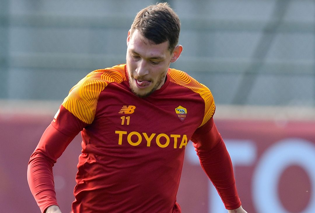 Trigoria, Dybala in gruppo prima della sfida con il Torino – FOTO GALLERY - immagine 16