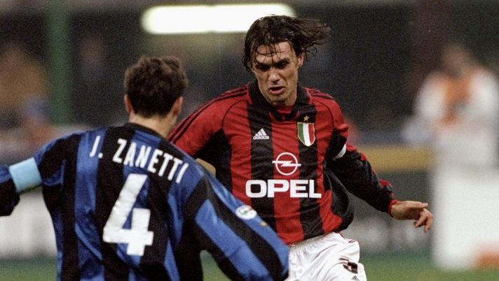 Javier Zanetti (ex difensore Inter), qui in un derby Inter-Milan contro Paolo Maldini (Serie A 1999-2000) | AC Milan News (Getty Images) 