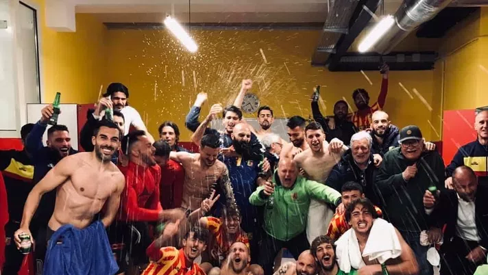 Verso i playoff, Calabro (all. Catanzaro): &#8220;Abbiamo grandi numeri, ma non voglio sentir parlare di serie B&#8221;