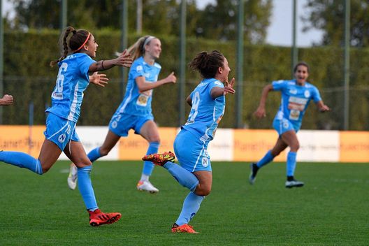 Napoli Femminile, impresa storica in casa della Lazio: 3-4 all’ultimo respiro! Napoli Femminile, impresa storica in casa della Lazio: 3-4 all’ultimo respiro!