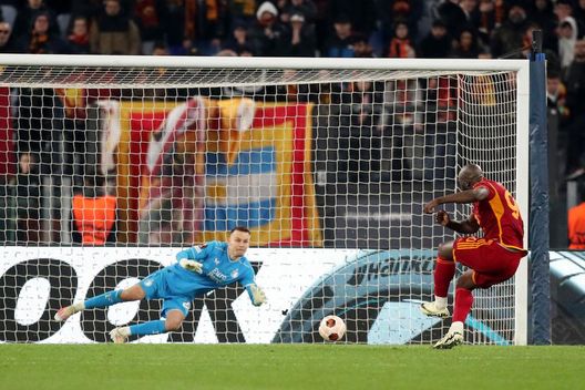 Roma, De Rossi: “Sogno di giocare sempre come nel primo tempo con l’Inter. Lukaku…”- immagine 2