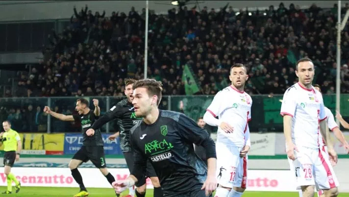 Leonardo Candellone, in gol con la maglia del Pordenone. 