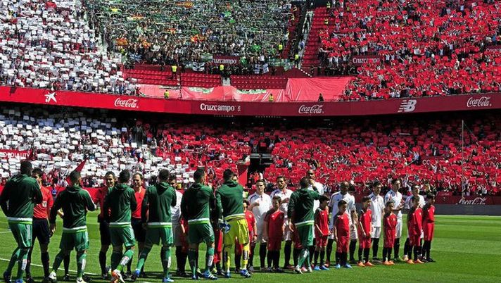 Si giocherà a porte chiuse, ma questo è il derby che sognano i tifosi del Sevilla e i tifosi del Betis 