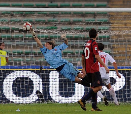 (Photo by Giuseppe Bellini/Getty Images) Marchetti cerca squadra: “Voglio chiudere a 40 anni! Vi racconto Pioli e Inzaghi, Milan favorito nel derby”- immagine 2