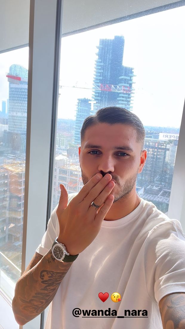 Wanda-Icardi, la storia infinita: lui posta la videochiamata e bacio con dedica- immagine 2