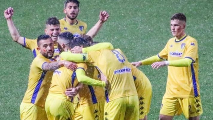 Colpo del Cerignola sul campo della capolista Bitonto nel derby - Nell'altro derby Foggia-Brindisi 1-0 Colpo del Cerignola sul campo della capolista Bitonto nel derby - Nell'altro derby Foggia-Brindisi 1-0