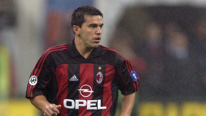 Cosmin Contra Milan