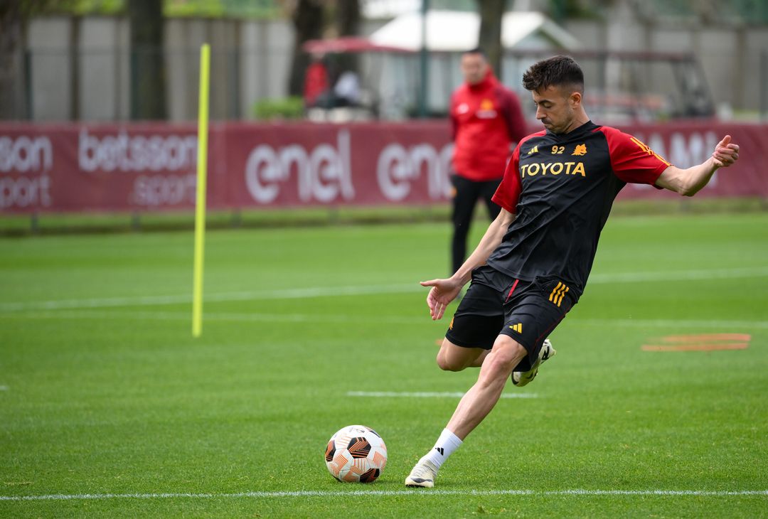Roma, l’allenamento a Trigoria alla viglia del Milan: c’è Mancini – FOTOGALLERY - immagine 13