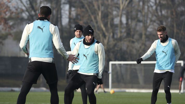 CAIRATE, ITALY - JANUARY 27: Theo Hernandez of AC Milan in action during an AC Milan training session at Milanello on January 27, 2022 in Cairate, Italy. (Photo by AC Milan/AC Milan via Getty Images)