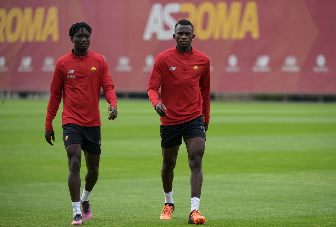 Roma in campo per preparare la semifinale contro il Leicester – FOTO GALLERY - immagine 16