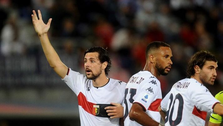 BOLOGNA, ITALY - SEPTEMBER 21: Mattia Destro of Genoa CFC reacts during the Serie A match between Bologna FC v Genoa CFC at Stadio Renato Dall'Ara on September 21, 2021 in Bologna, Italy. (Photo by Mario Carlini / Iguana Press/Getty Images) KIT PER LA GIORNATA – Consigli ruolo per ruolo per la 6a, dalla preview ai portieri - immagine 1
