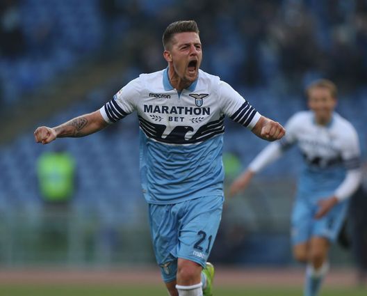 Sergej Milinkovic esulta per il gol contro il Torino Sergej Milinkovic esulta per il gol contro il Torino