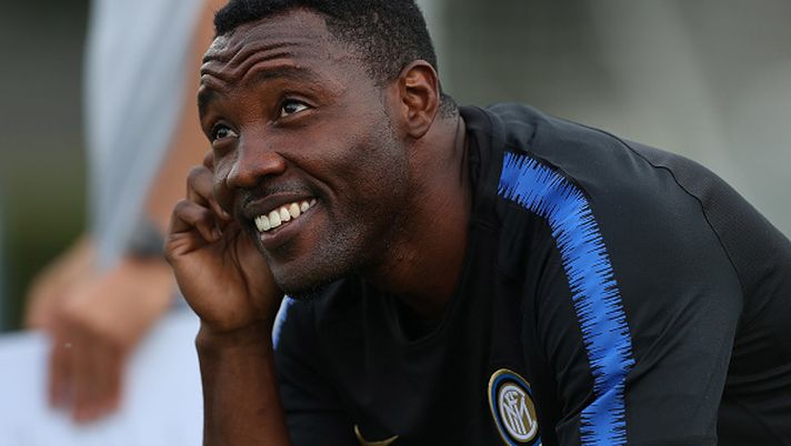 COMO, ITALY - JULY 11:  Kwadwo Asamoah of FC Internazionale looks on during the FC Internazionale training session at the club's training ground Suning Training Center in memory of Angelo Moratti on July 11, 2018 in Como, Italy.  (Photo by Marco Luzzani - Inter/Inter via Getty Images)  COMO, ITALY - JULY 11:  Kwadwo Asamoah of FC Internazionale looks on during the FC Internazionale training session at the club's training ground Suning Training Center in memory of Angelo Moratti on July 11, 2018 in Como, Italy.  (Photo by Marco Luzzani - Inter/Inter via Getty Images)