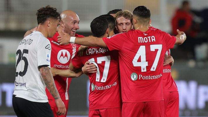 Lo Spezia va al tappeto, il Monza vince al Picco - immagine 1