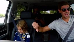 VIDEO / Gerrard senza peli sulla lingua ad un fan: “Il Leicester? Una m…a!”