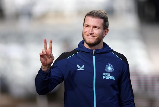 Loris Karius prolunga con il Newcastle fino a giugno: mai sceso in campo, Diletta lo consola- immagine 2