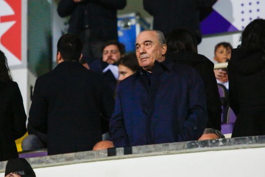 GERMOGLI PH: 9 MARZO 2023 FIRENZE STADIO ARTEMIO FRANCHI EUROPA CONFERENCE LEAGUE FIORENTINA VS SIVASSPOR NELLA FOTO COMMISSO Cori, razzismo e rivalità. Fiorentina-Atalanta non è solo una partita- immagine 2
