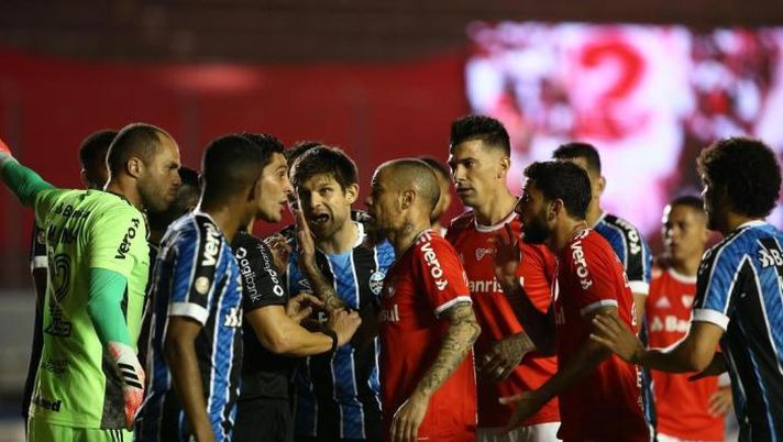 Porto Alegre, derby GreNal: 1-0 per il Gremio Porto Alegre, derby GreNal: 1-0 per il Gremio