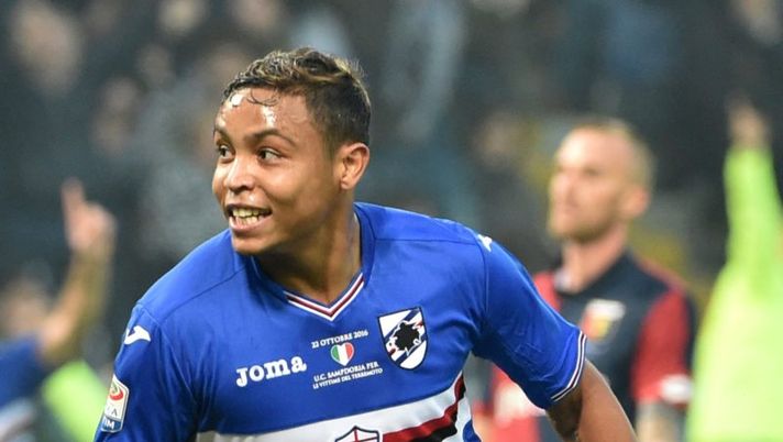 GENOA, ITALY - OCTOBER 22: Luis Muriel celebrates for the two goals of Sampdoria during the Serie A match between UC Sampdoria and Genoa CFC at Stadio Luigi Ferraris on October 22, 2016 in Genoa, Italy. Photo by Getty Images/Getty Images Muriel, l’estate è bollente: contatto diretto tra l’Inter e la Sampdoria, si tratta - immagine 1