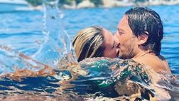 VIDEO / Ilary Blasi e Totti, Ferragosto in barca: relax tra sole e mare