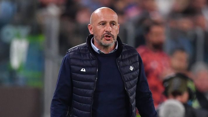 TURIN, ITALY - APRIL 07: Vincenzo Italiano, Head Coach of ACF Fiorentina, looks on during the Serie A TIM match between Juventus and ACF Fiorentina at Allianz Stadium on April 07, 2024 in Turin, Italy. (Photo by Valerio Pennicino/Getty Images) Italiano/2: “Arthur? Oggi ho scelto Lopez. Tra noi e la Juve c’è un abisso” - immagine 1