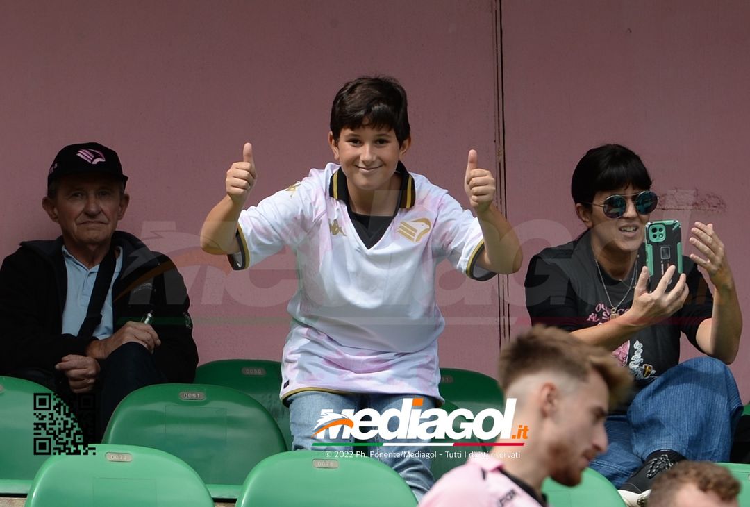 FOTOTIFO Palermo-Pisa 3-3, i tifosi allo Stadio “Renzo Barbera” (Gallery) - immagine 56
