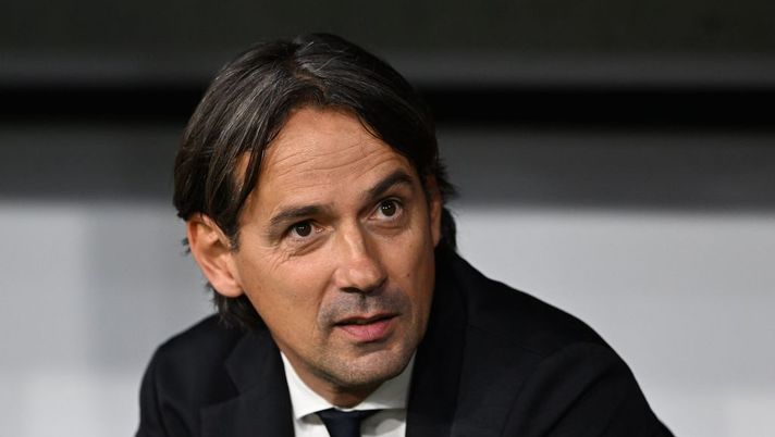 Inter Milan's Italian head coach Simone Inzaghi is pictured ahead of the start of the UEFA Champions League Group C football match FC Bayern Munich v Inter Milan in Munich, southern Germany, on November 1, 2022. (Photo by CHRISTOF STACHE / AFP) (Photo by CHRISTOF STACHE/AFP via Getty Images) Inzaghi: “Infortunio Lukaku, rispondo così! Il ruolo di Darmian, Bellanova, Correa, Asllani…” - immagine 1