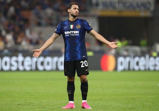 Hakan Calhanoglu Hakan Calhanoglu