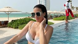 Lady Caicedo incanta il web: gli scatti in bikini sono mozzafiato