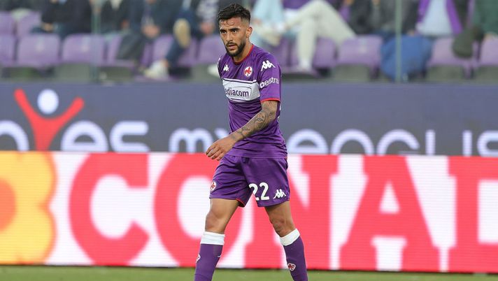 FLORENCE, ITALY - APRIL 27: Nicolas Gonzalez of ACF Fiorentina shows hid dejection during the Serie A match between ACF Fiorentina and Udinese Calcio at Stadio Artemio Franchi on April 27, 2022 in Florence, Italy. (Photo by Gabriele Maltinti/Getty Images) La Fiorentina ritrova Gonzalez: le novità verso il Bologna e cosa filtra su Duncan - immagine 1