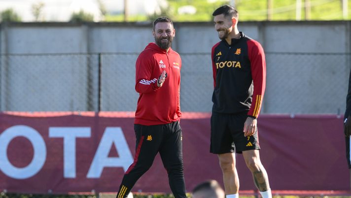 Roma, rifinitura alla vigilia del Torino: Pellegrini in gruppo. Ancora out Llorente - immagine 1