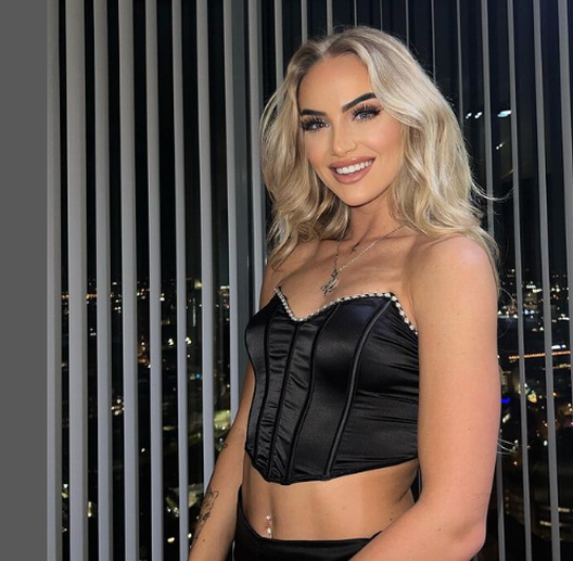 Federer spodestato, la calciatrice Alisha Lehmann è la regina svizzera su Instagram- immagine 2