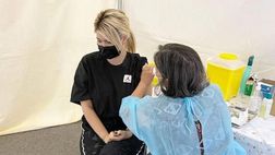 Wanda Nara si vaccina contro il covid: “Arrivato il mio turno. La speranza…”
