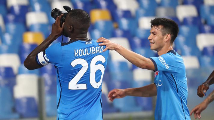 Grinta, cuore e… maglie sudate: è tornato il Napoli che ci fa innamorare Grinta, cuore e… maglie sudate: è tornato il Napoli che ci fa innamorare